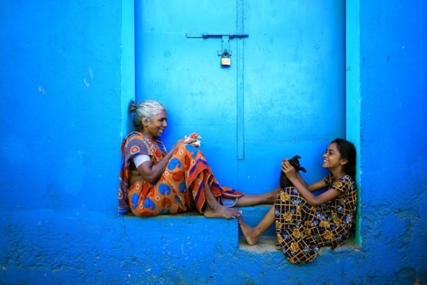 인도 첸나이에서, 공유하는 순간 (사진 Udayan sankar pal)