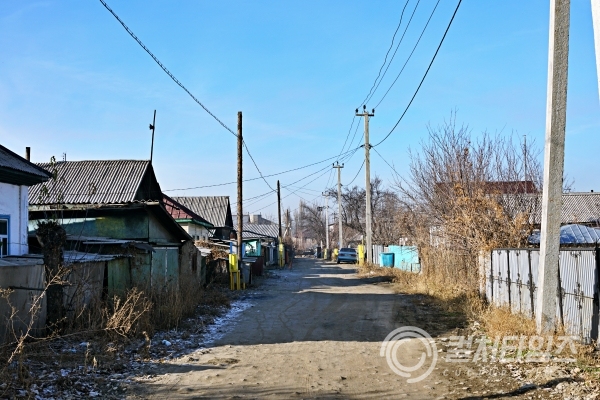 고려인들이 처음으로 정착했던 카자흐스탄 우쉬토베의 마을풍경(사진=권동환 여행작가)